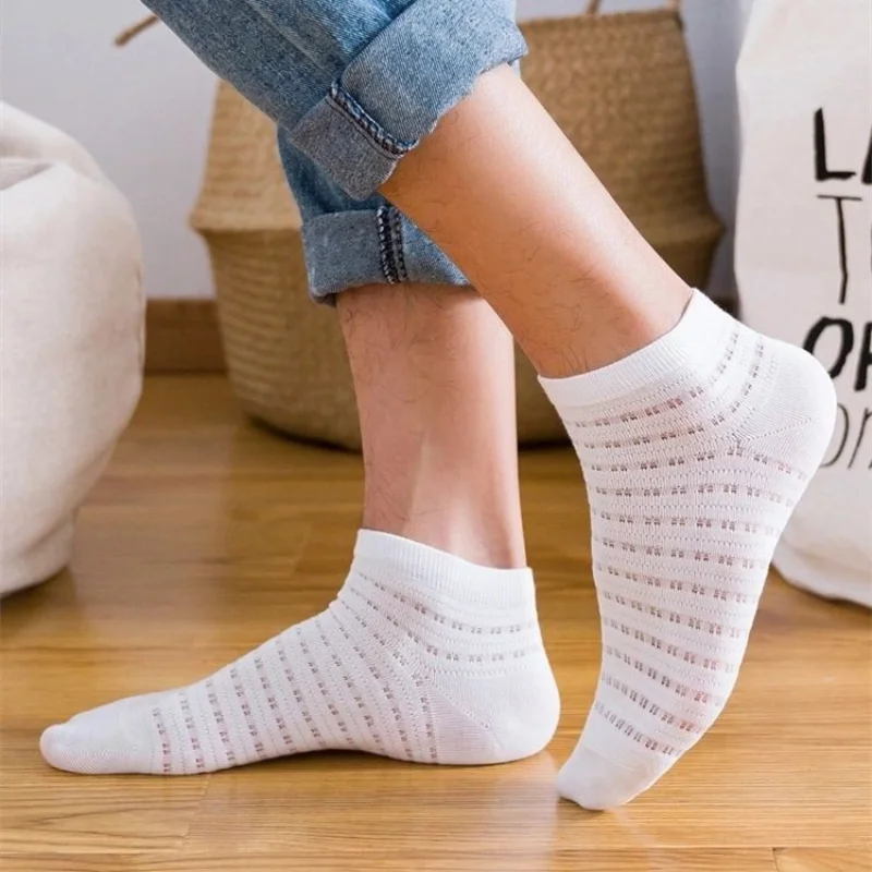 Summer Mens Socks Hollow Out Mesh Thin Breathable Low Cut Ankle Socks Casual Fashion Solid Color Black White Short Socks Men Sox