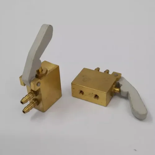 Accesorios dentales, válvula de suspensión normalmente cerrada, válvula colgante cuadrada, válvula Dental completa para silla Dental, accesorios para el cuerpo