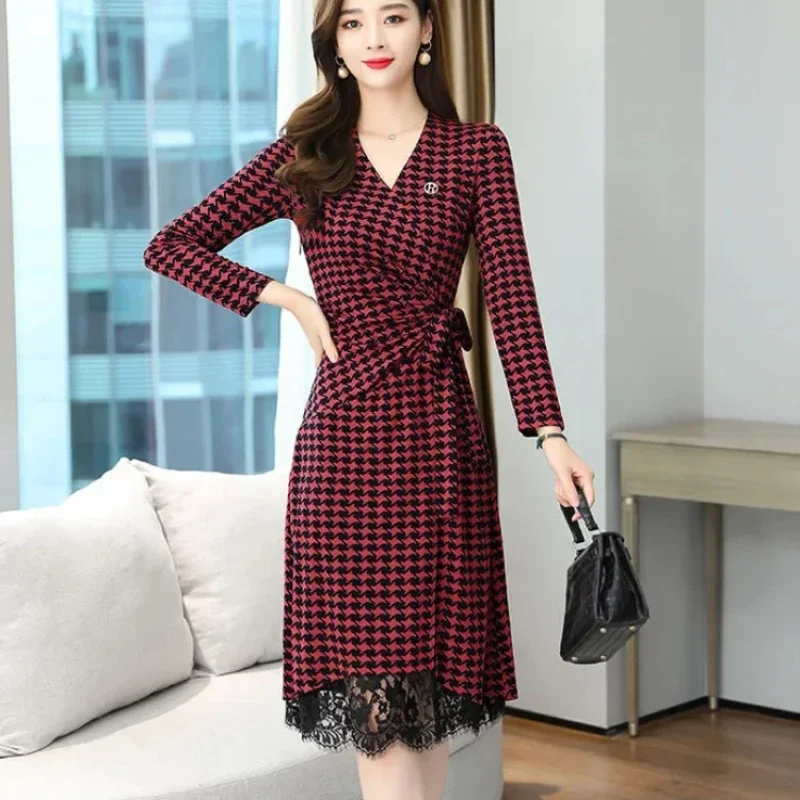 Splicing Korean Style Lace Dresses for Women Thic Hot Casual Youth Loose Elegant Woman Long Sleeve Dress Luxury Curvy Clothing G