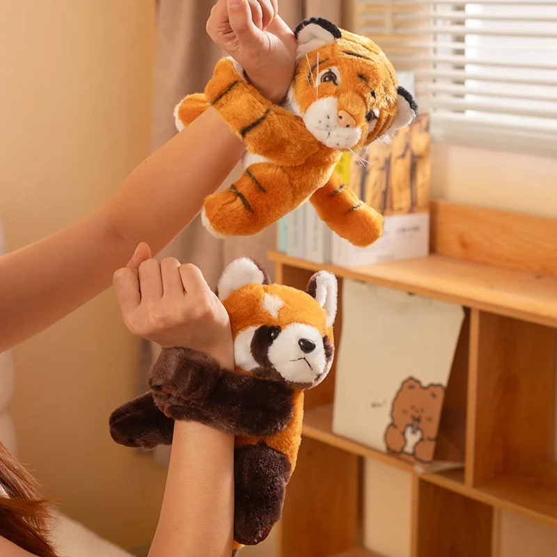 20 cm Nette Slap Band Tier Armband Armband Schwein Fuchs Panda Waschbär Papagei Plüsch Hand Ring Armband Weiche Spielzeug Kreative geschenk – Detail 24