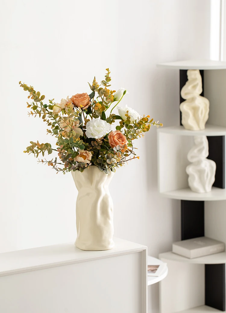 

Shumen Milk-Feather Nordic Ceramic Flower Vase - Decorative for Fresh Flowers and Dried Flowers - Perfect for the Living Room Ta