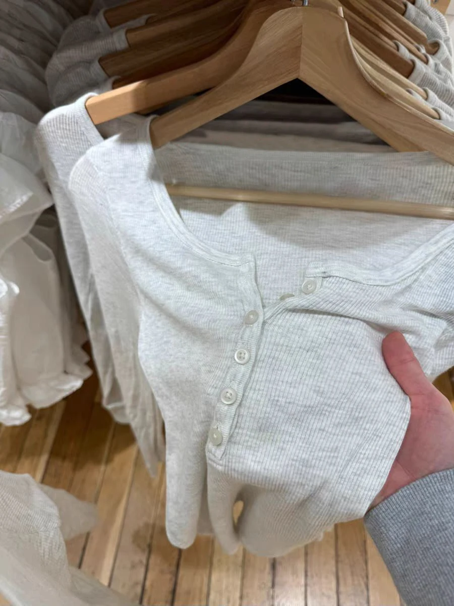 Buttons Ribbed Slim Long Sleeve T-shirts Women Autumn O-Neck Cotton Tees Tops Female Solid Simple Basic Tshirts Top Y2k Clothes