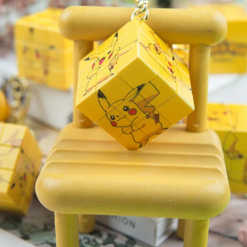 بيكاتشو المفاتيح المكعب السحري قلادة كيرينغ للمرأة الرجال موضة مفتاح حامل مجوهرات على ظهره إكسسوارات جذابة المفاتيح الهدايا