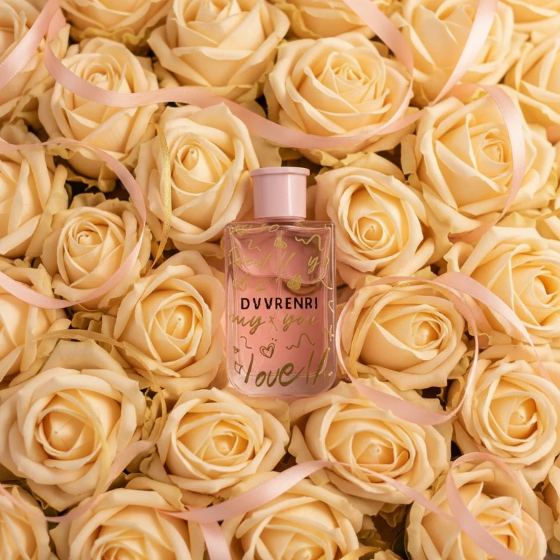 

Женская элегантная стойкая парфюмерная вода, современный чистый аромат для повседневного ношения с ярким цветочным сердечком и гладкой древесной отделкой