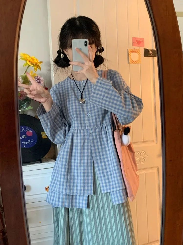 Blauw geruit overhemd dames Japanse schattige ronde hals losse split ontwerp blouses lente preppy stijl losse tops met lange mouwen