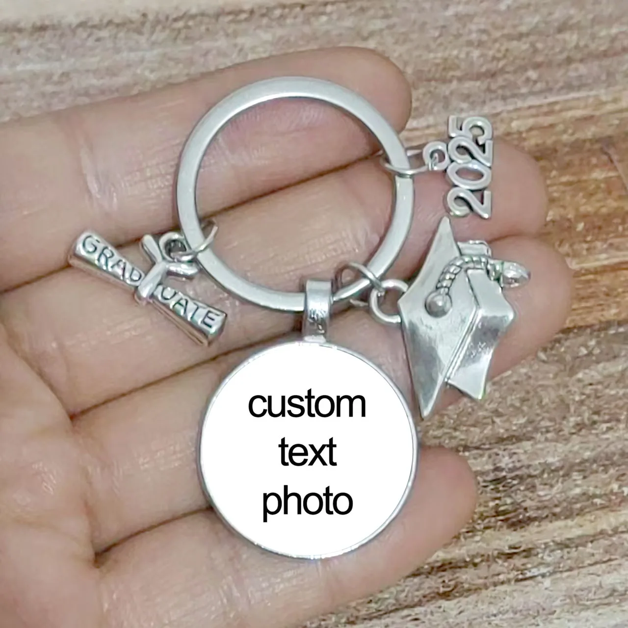 Customized car keychain for mom, dad, baby, child, grandpa, parents, designed as a family anniversary gift, photo keychain, teac