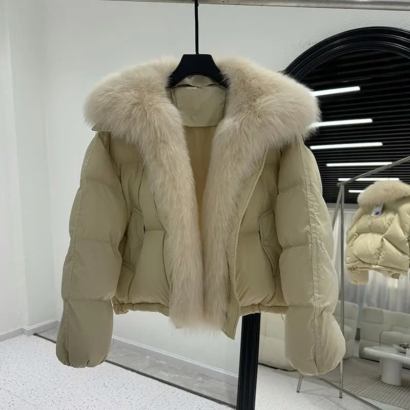 Grande gola de pele para baixo jaqueta feminina nova moda inverno estilo estrangeiro pequeno homem engrossado pato branco para baixo jaqueta quente cor pura