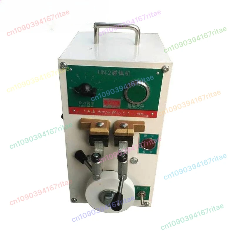 Fotografia 3: Máquina de solda portátil UN-2, UN-1 para lâmina de serra pequena e soldagem de serra de fita