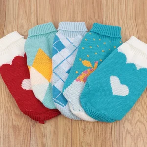 Bir kedi için soğukta giyimde ilk 10 satış, no. 7