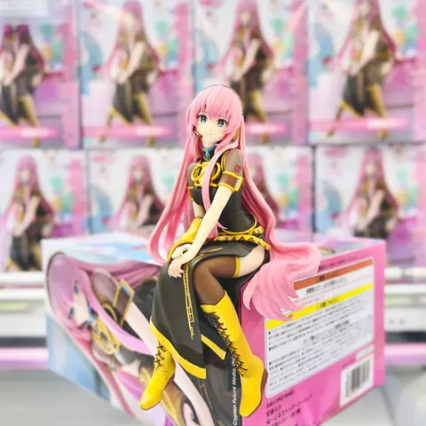 100 % original i lager FuRyu Noodle Stopper Figur Piapro Karaktärer Megurine Luka Samling Serie Modellleksaker Animefigur 8 best sales luka megurine figur - №1