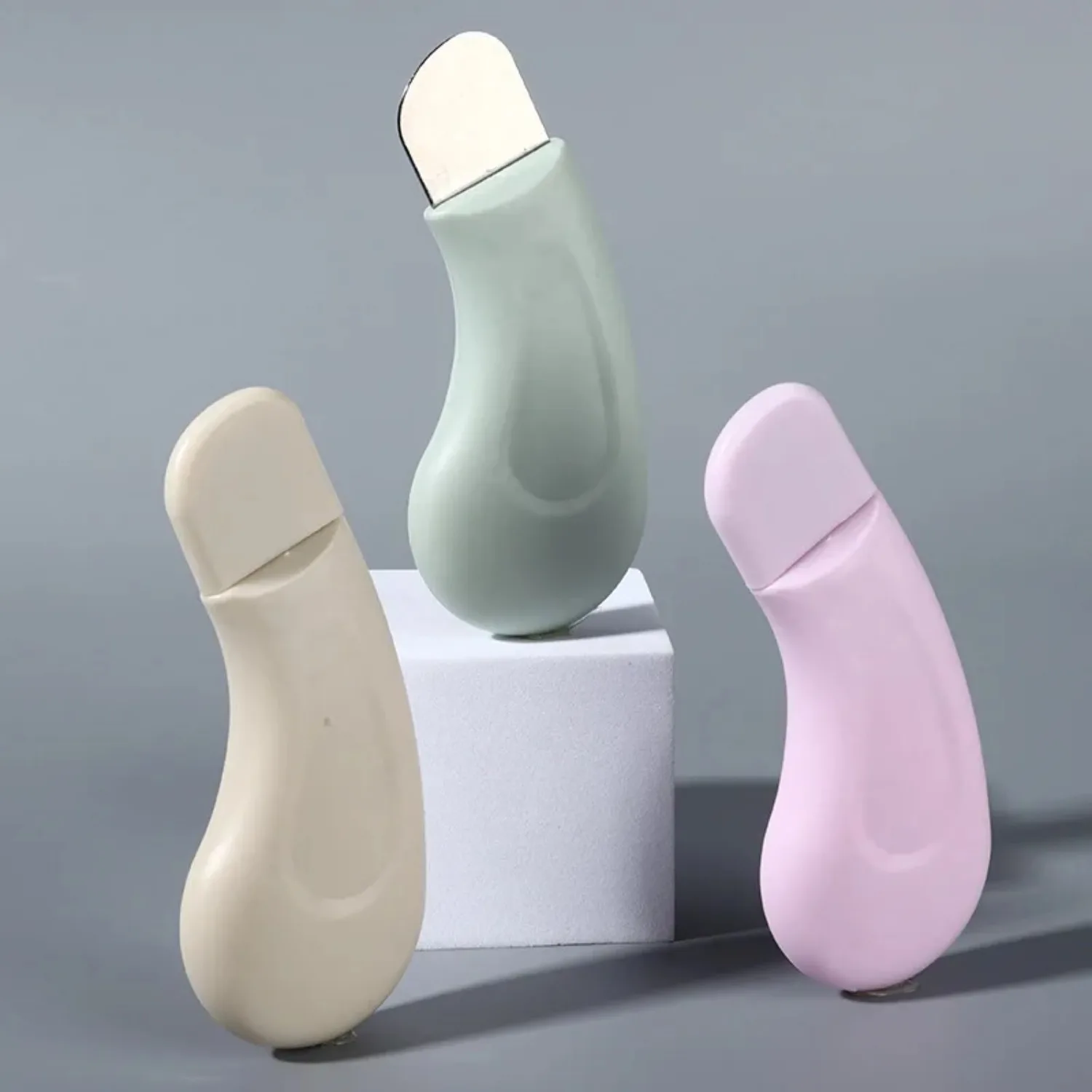 黒ずみ・白ニキビ除去ツール（鼻・顔用） - 毛穴クリーナー スキンケアツール 女性用 ディープクレンジングツール