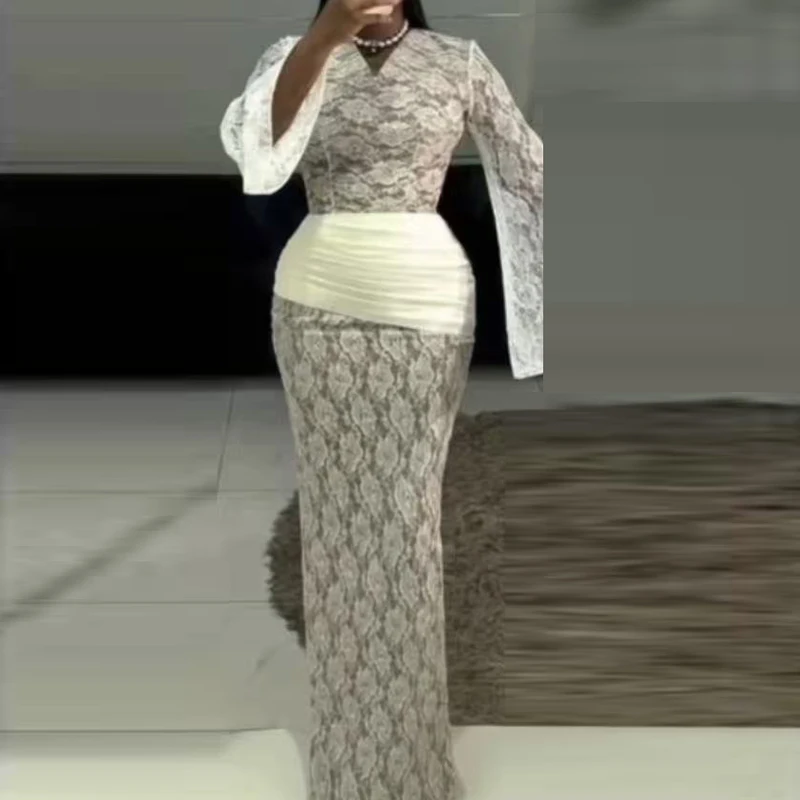 السيدات الخامس الرقبة طويلة الأكمام 2026 فستان حفلة السنة الجديدة أنيقة مطوي بلون فستان جديد الدانتيل المرقعة سليم صالح مساء فستان