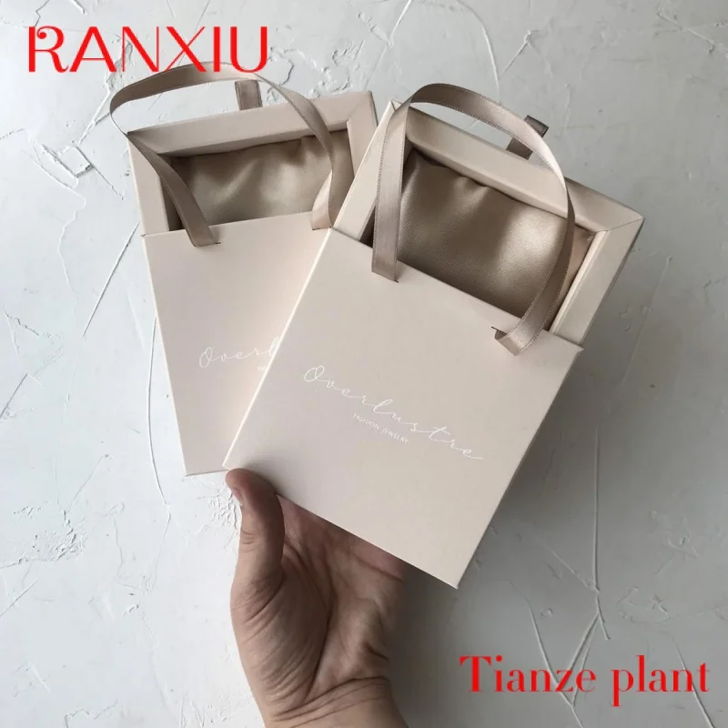 Karton benutzer definierte Logo rosa Ring Seide Schal Luxus Geschenk box Schmuck Verpackung Box Schiebe schublade Box mit Griff