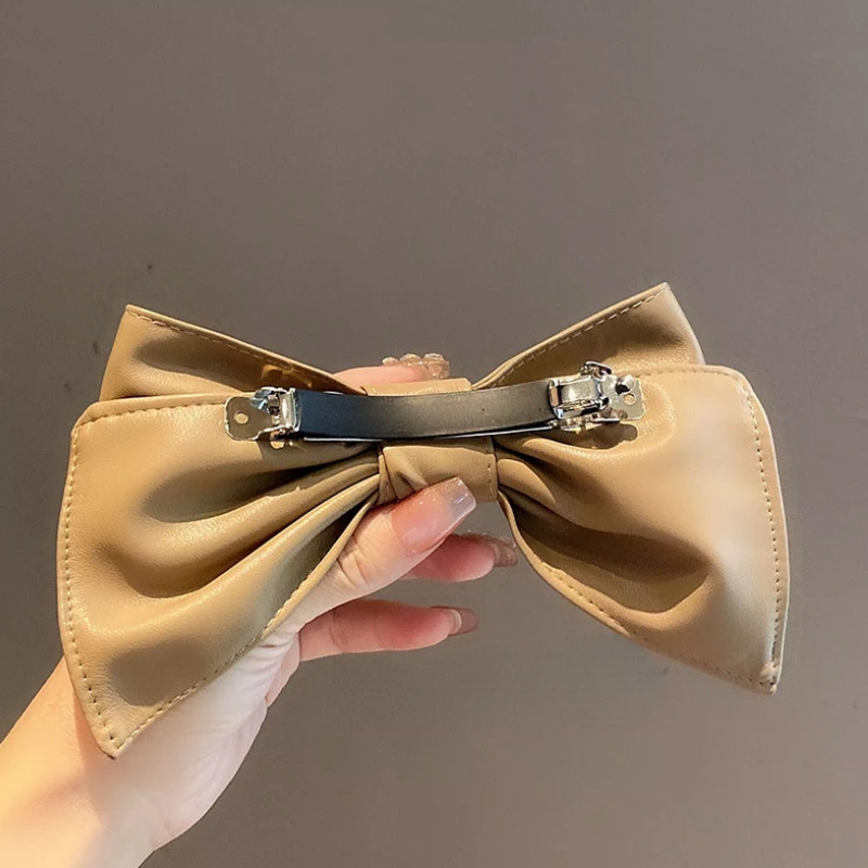 Korean Fashion PU Leather Bow Hair Clips for Women Girls Luxulry Hairpins Solid Color Barrettes Headwear Hair Accessories