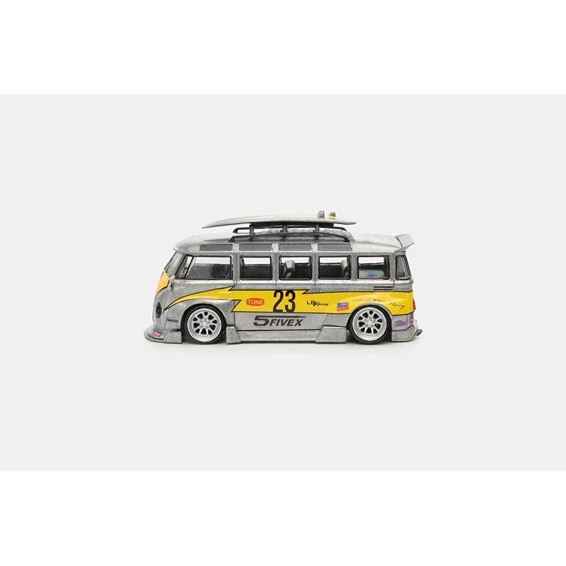 

LMLF In Stock 1:64 Kombi T1 Yellow Flash 23# Raw Silver Chase Diecast Diorama Car Model Collection Miniature Toys
