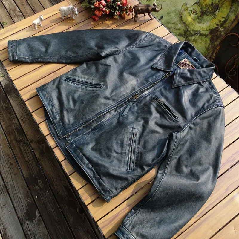 

A workwear made of leather and washed old tea core cowhide coat