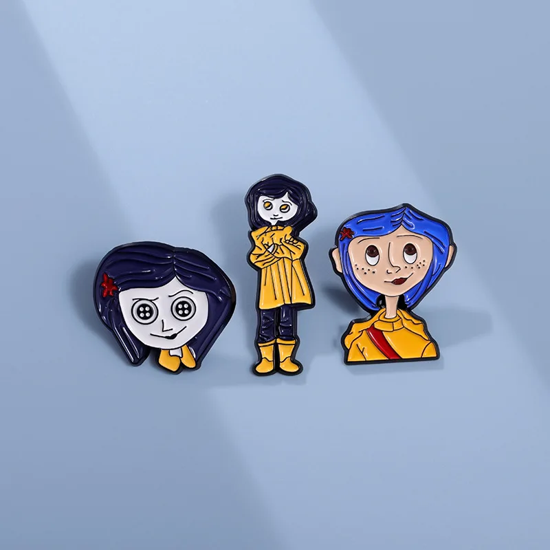 Simpatico cartone animato Disney Coraline the Secret Door Badge regali per bambini amici accessori spille per zaini spille per donna uomo