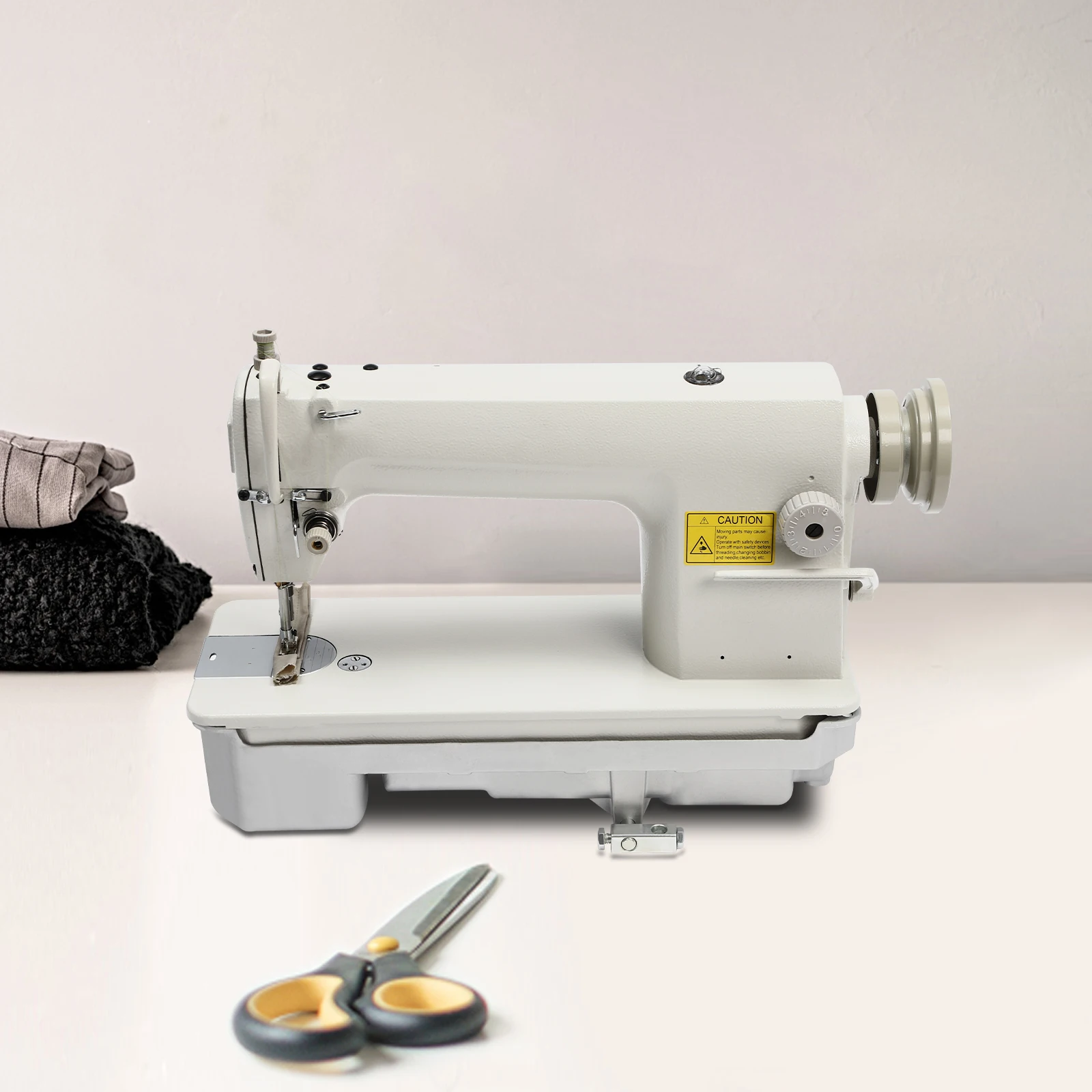 

Powerful Electric Sewing Machine for Industrial Use, Straight Stitch, Adjustable Thread & Presser Foot, Ideal for Bags & Dolls