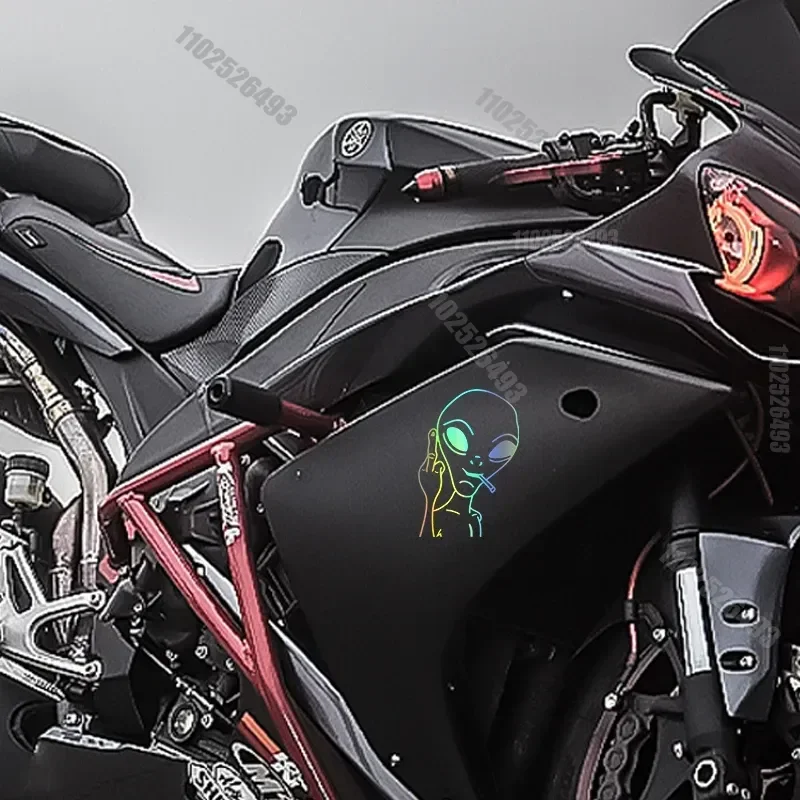 รถจักรยานยนต์รถตลกคนต่างด้าวบุคลิกภาพรถสติกเกอร์ไวนิล Decal รถ Windows สติกเกอร์ตกแต่งอุปกรณ์เสริม