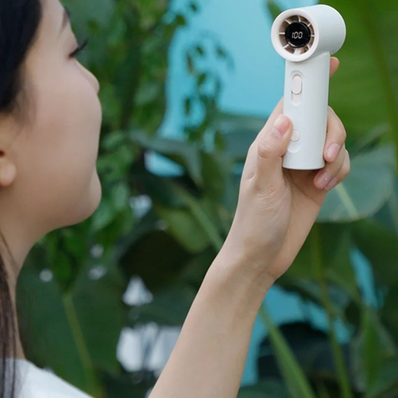 ポータブルハンドヘルドファン-100段階無段階調整-静音充電式ファン-デジタルディスプレイ-ミニ高速ポケットファン