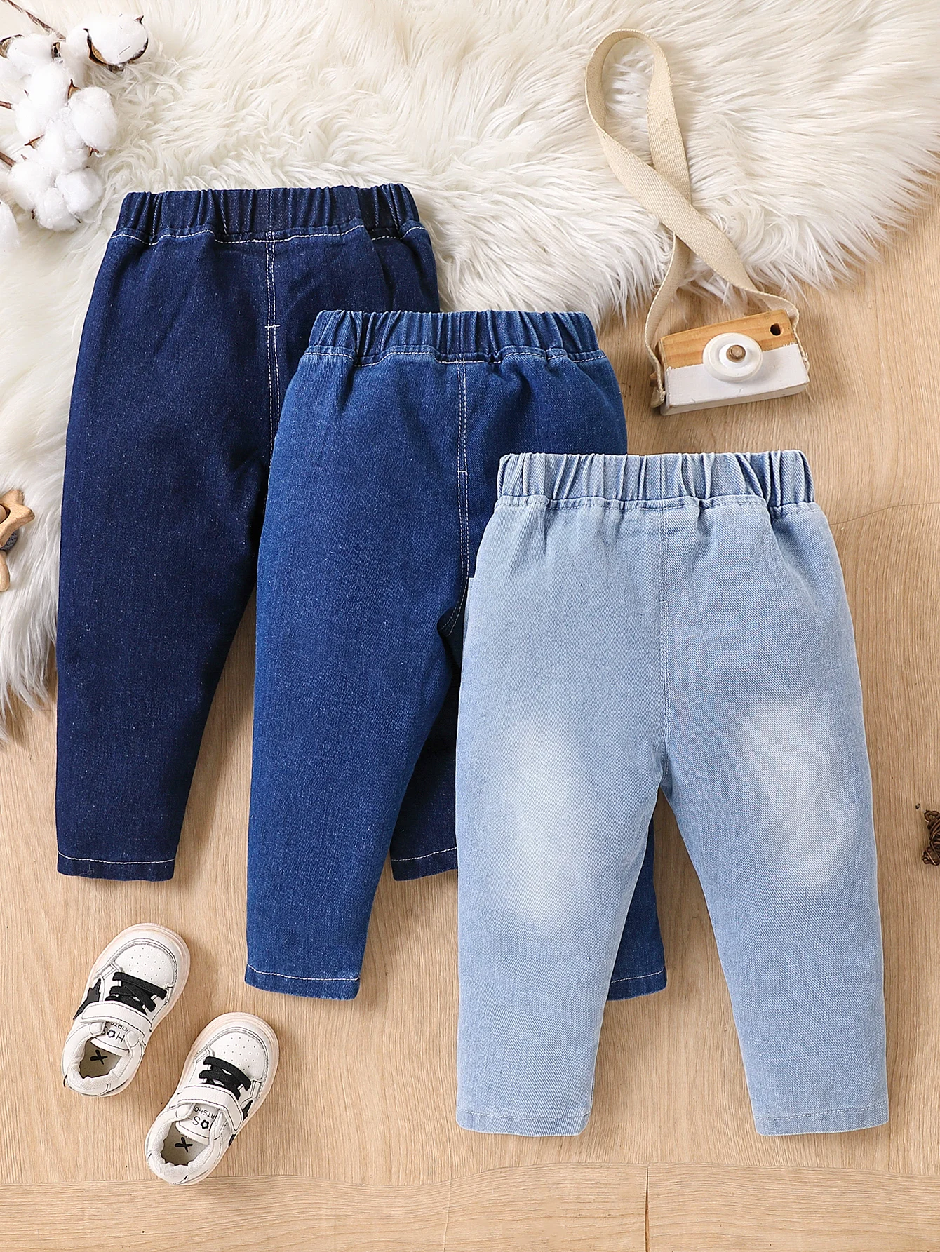 Children's Printed Denim Jeans Cute Butterfly Crown Decor Loose Fit Breathable Comfortable Fabric Vivacious Style Kids' Clothing