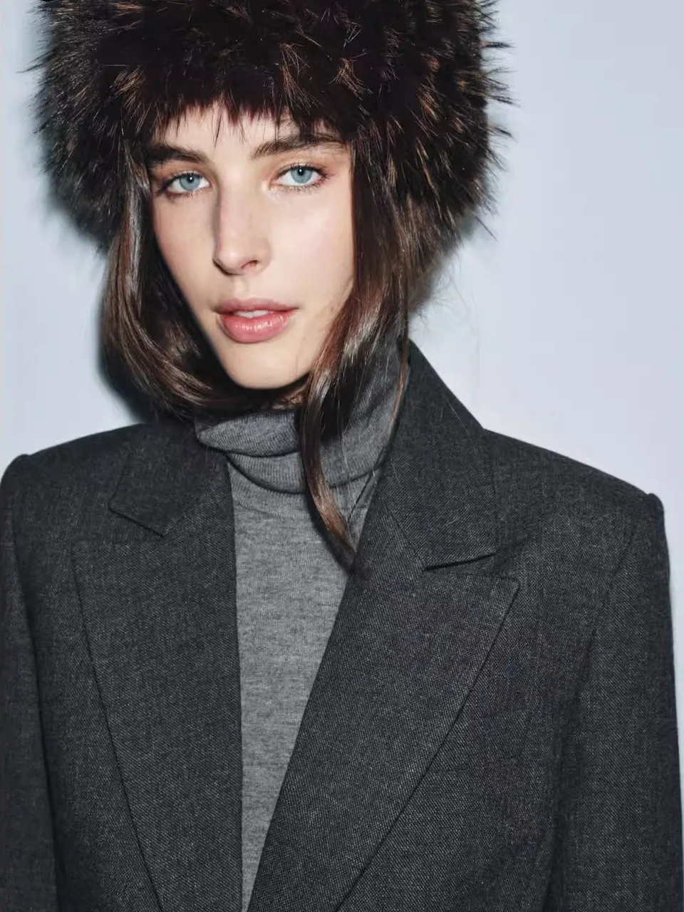 New Arrival Winter 2025 Artificial Fur Effect Hat Women's Fashion Accessory Adjustable round Top No Brim 5cm Length Hat