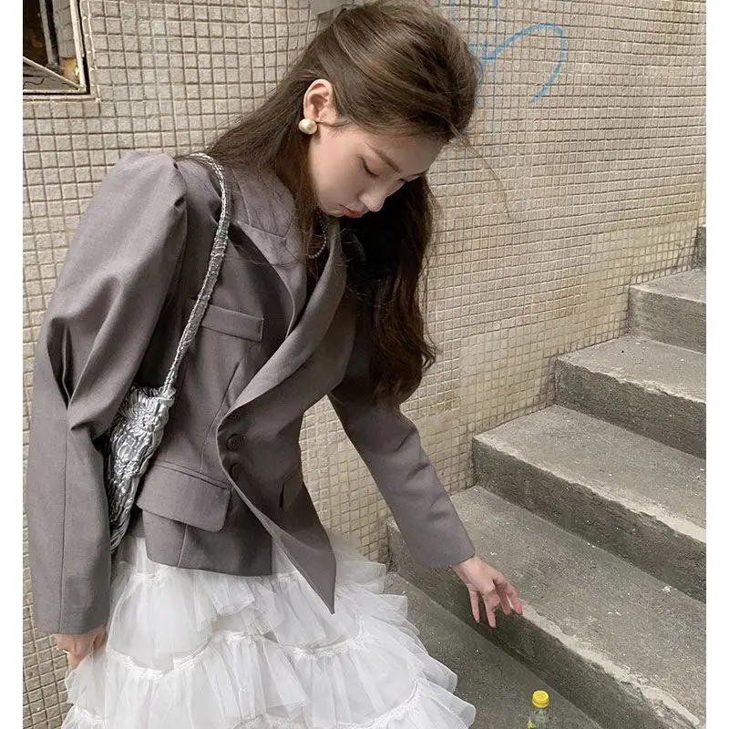 Insozkdg ファッショングレースーツジャケット女性のための春/秋不規則なバブルスリーブスーツウエスト痩身ショートブレザー女性トップス