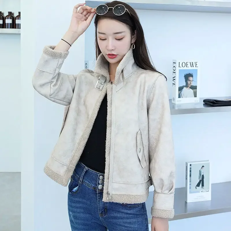 Female Leather Coat Short Winter 2025 Women\'s Jackets Korean Style Fashion New in Outerwears Reviews Clothes Vintage Long Sleeve