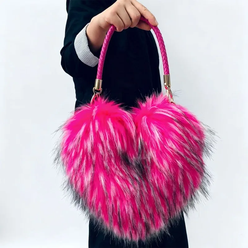 2026 Winter Trendy Heart Shaped Women's  Artificial Plush Handbag Designer Soft Fluffy Faux Fur  Totes Girls Handbag Purses