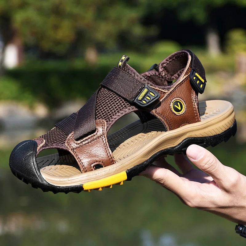 

Summer Men's High Quality Sandals Mesh Casual Outdoor Flat Bottomed Beach Anti Slip Roman Hollow Breathable Walking Shoes