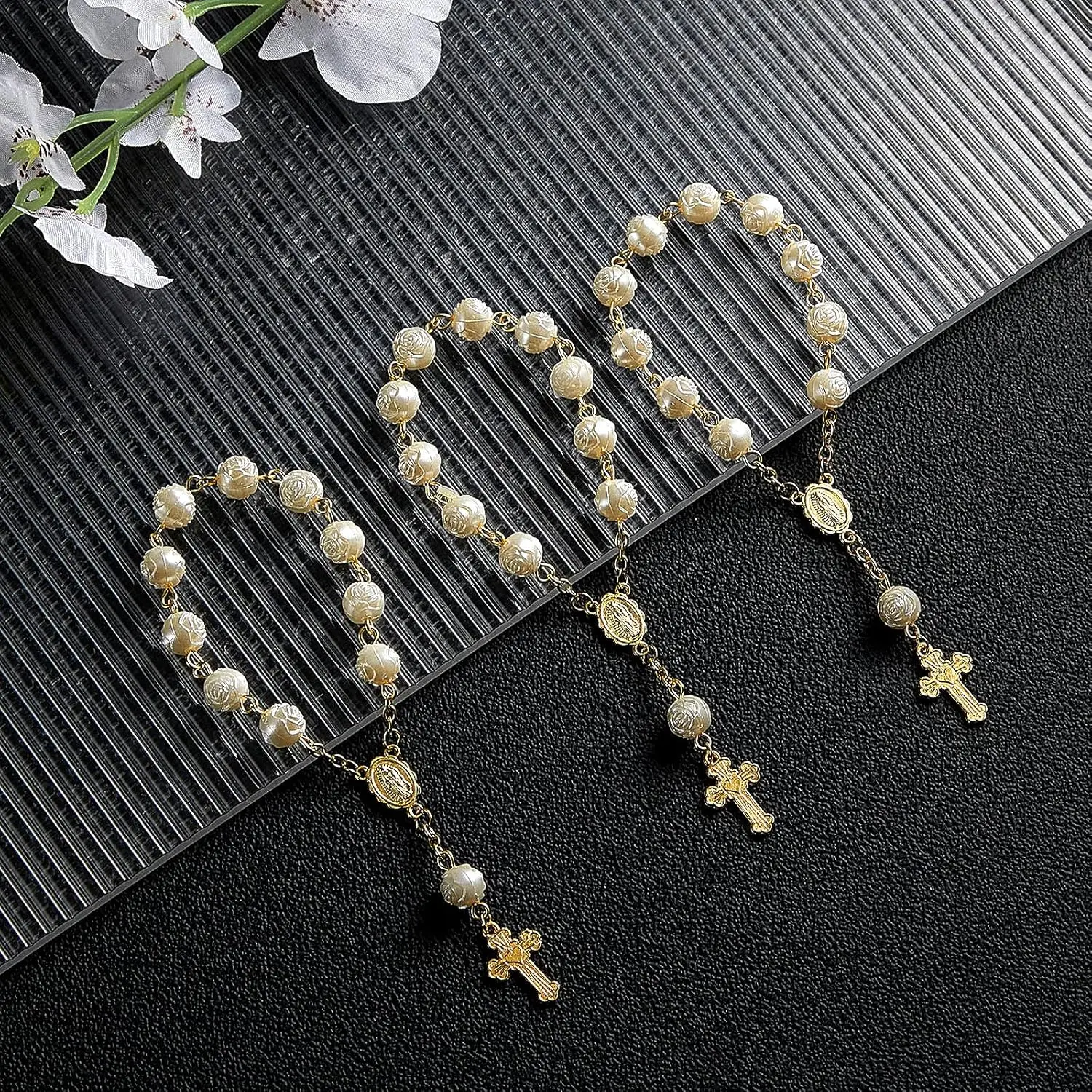10-60 Stück Mini-Rosenkränze Tauf-Rosenkranzperlen Acryl Elfenbeinfarben Finger-Taufrosenkränze Kunstperlen mit Organzabeuteln – Detail 6