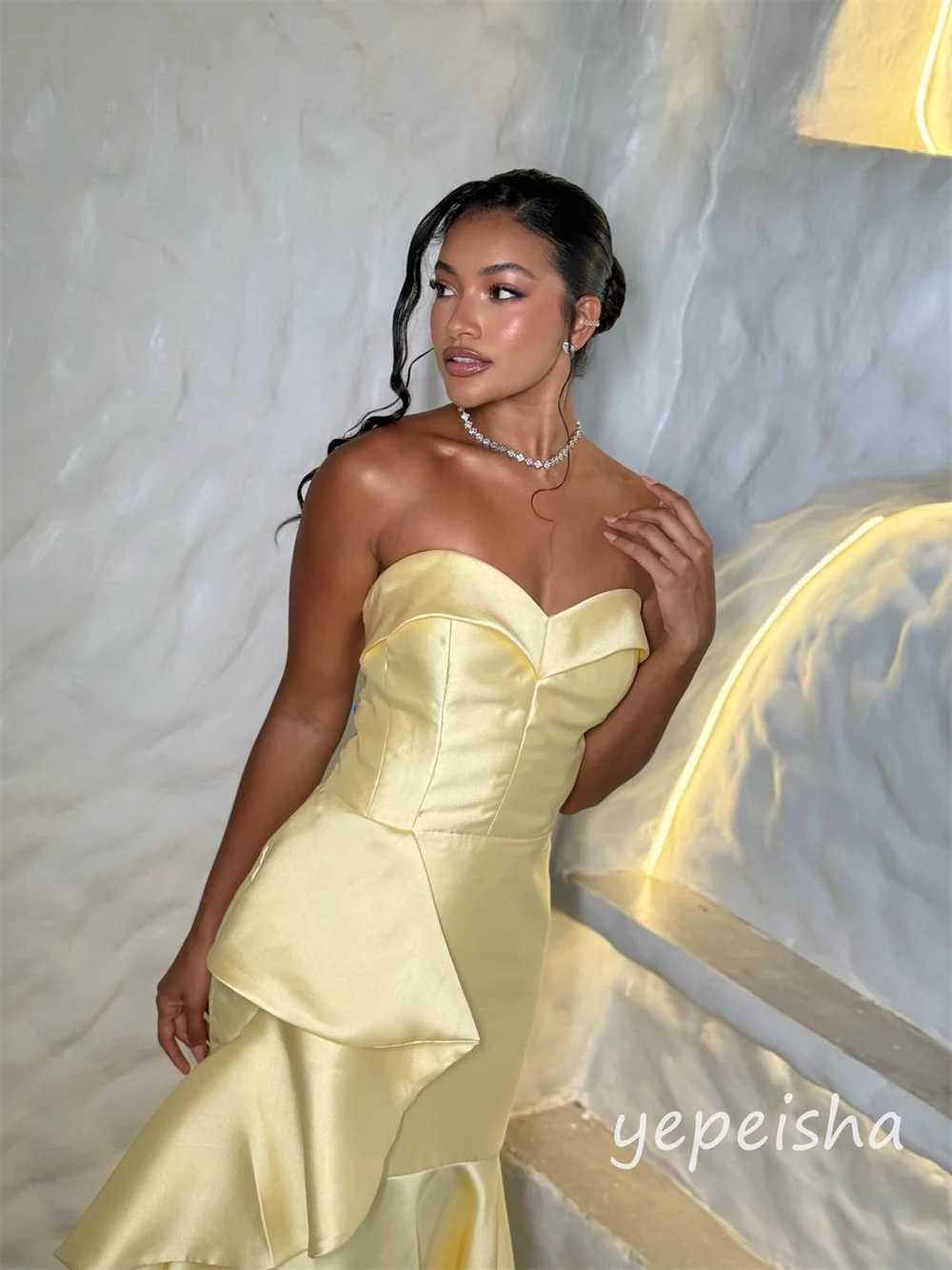 Personalizado modesto moda amarelo plissado ruched sereia sem alças vestidos longos vestidos de noite tamanhos disponíveis alta qualidade