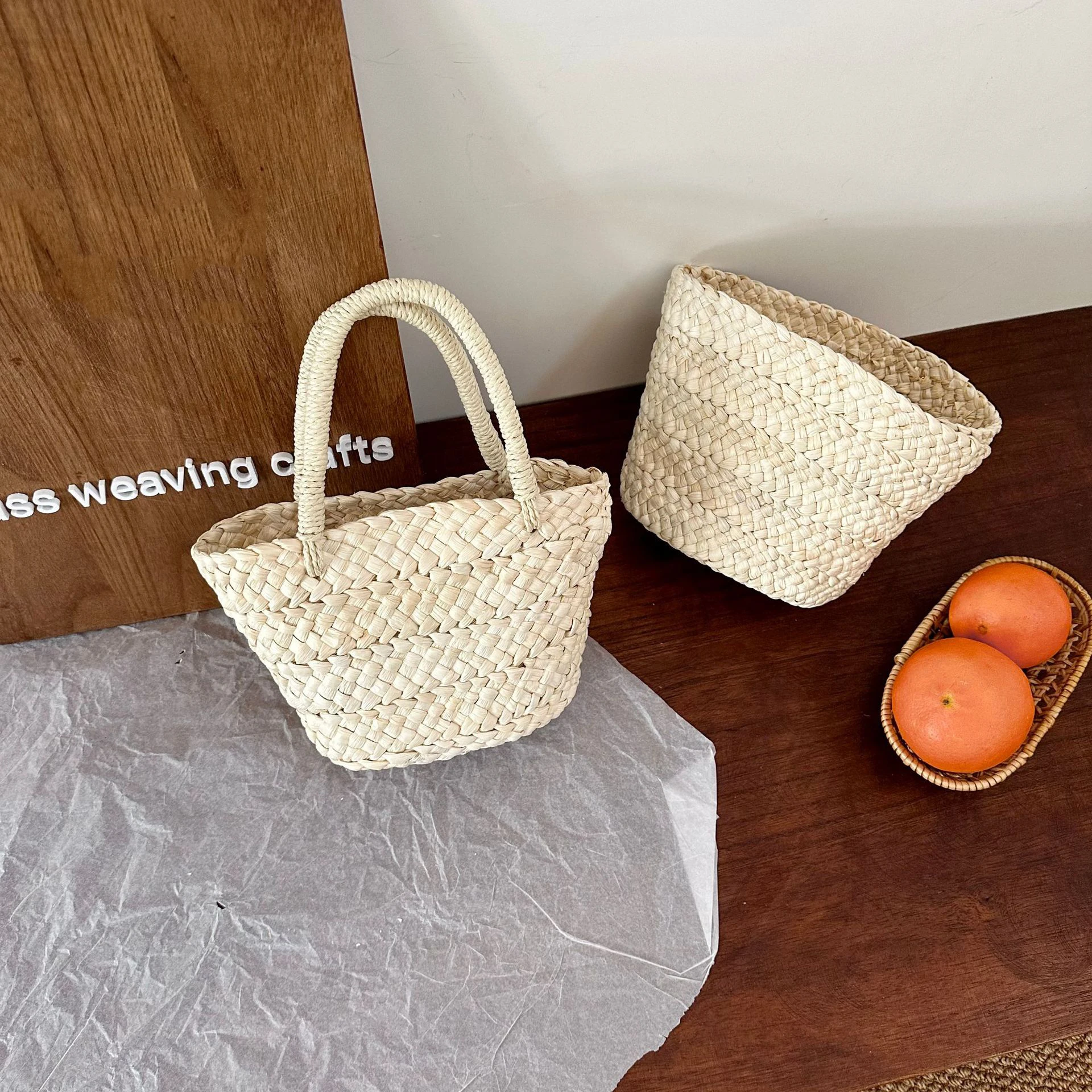 

Summer Corn Husk Woven Basket Bag Handmade Straw Bags for Women Handbag Mini Travel Beach Bags Cute Knitting Women's Bag NEW
