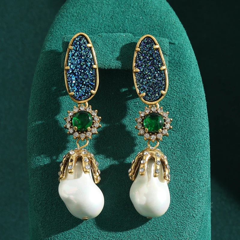 Retro Vintage Baroque Pearl Blue Crushed Stone Emerald Zircon Drop Earrings for Woman Antique Jewelry Wedding Accessories New