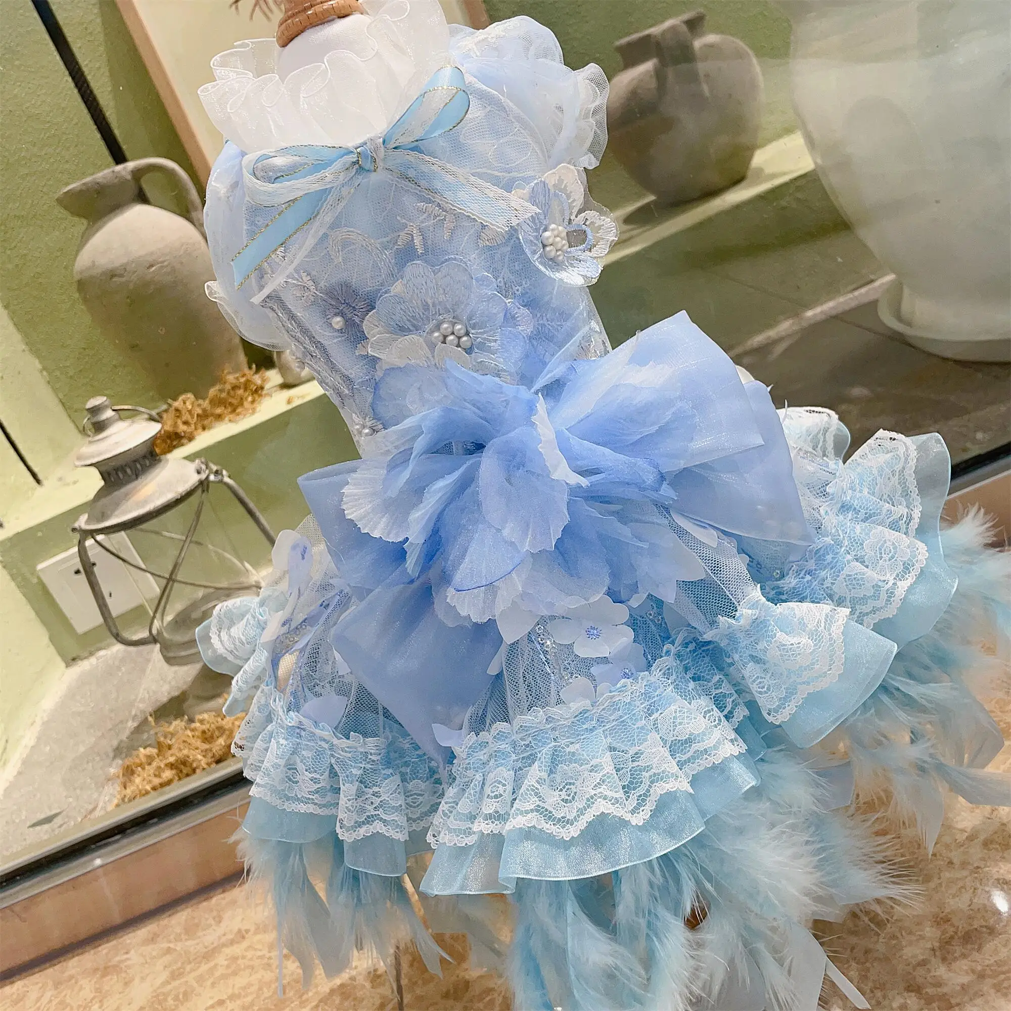 High-end Luxury Light Blue Feather Dresses For Small Medium Dog Fine Handmade Flower Bow Princess Dress 2023 New Pet Dog Clothes