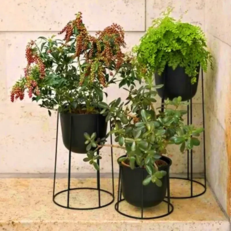 Light Luxury Plant Shelf European-style Interior Decoration Creative Flower Pot Bracket Wrought Iron Stand Stylish Stand