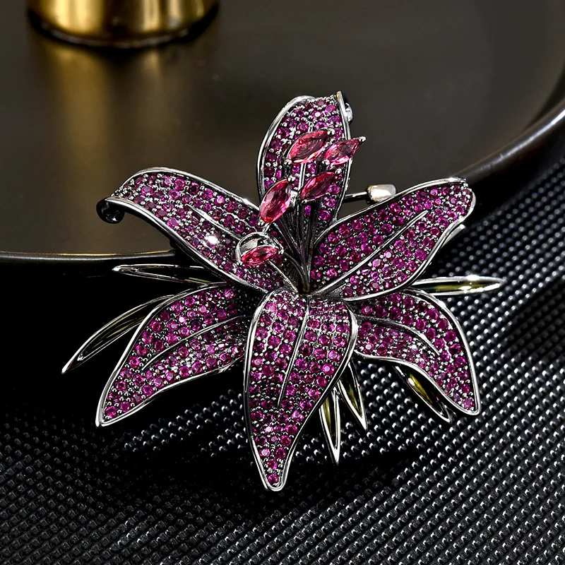 

Heavy Industry Design Fashion Temperament Gorgeous Flowers Women's Brooches Elegant Exquisite Coat Accessories Pin Party Jewelry