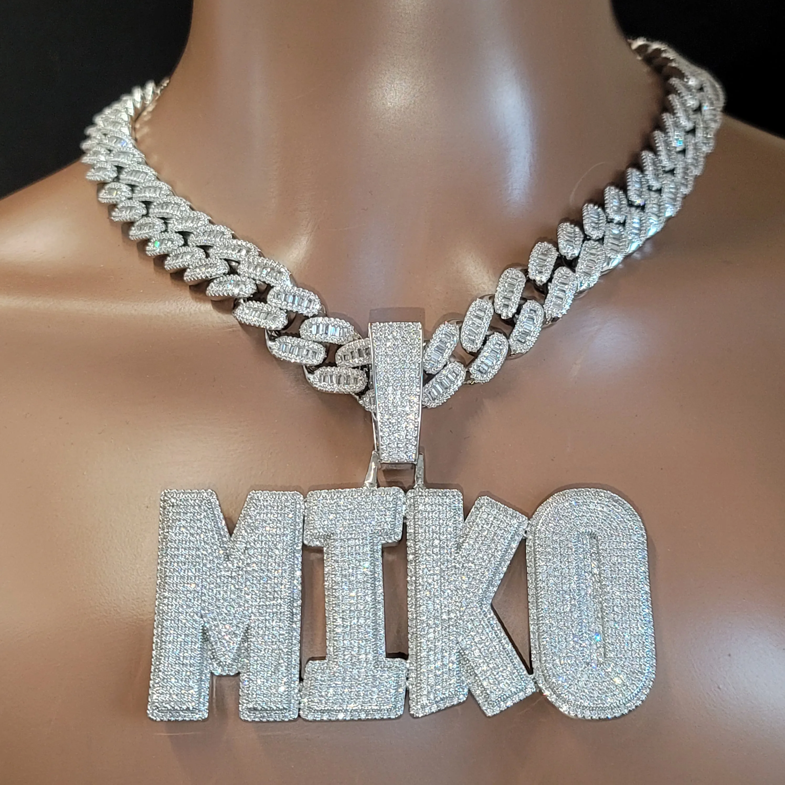 مخصص كامل الماس قلادة بحرف مع Baguettecz الكوبية سلسلة مثلج خارج اسم قلادة مزدوجة اللون الهيب هوب مجوهرات هدية له