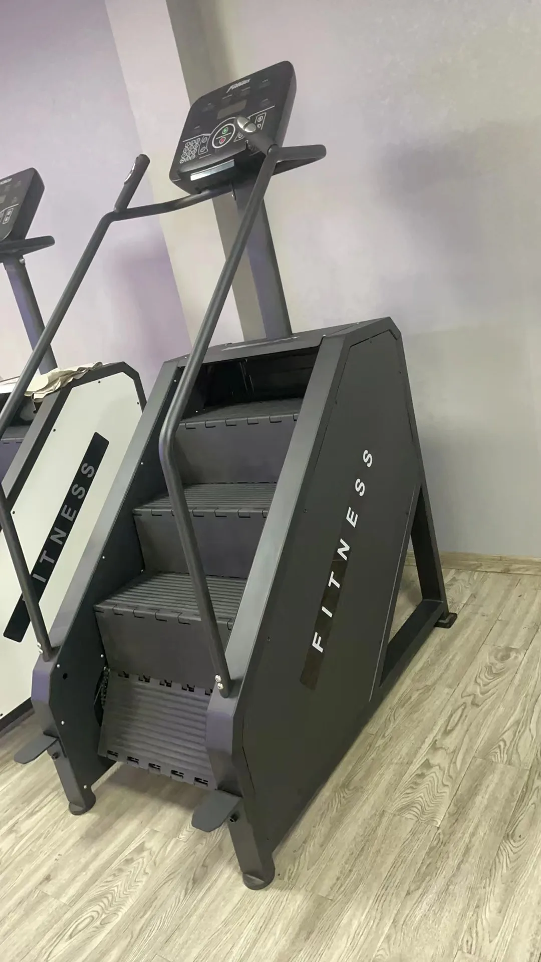 GlowMarDeti Commerciële Cardio Machine Gemotoriseerde Trap Klimmer Stepper Gym Aangedreven Trap Master Trap Klimmer Machine