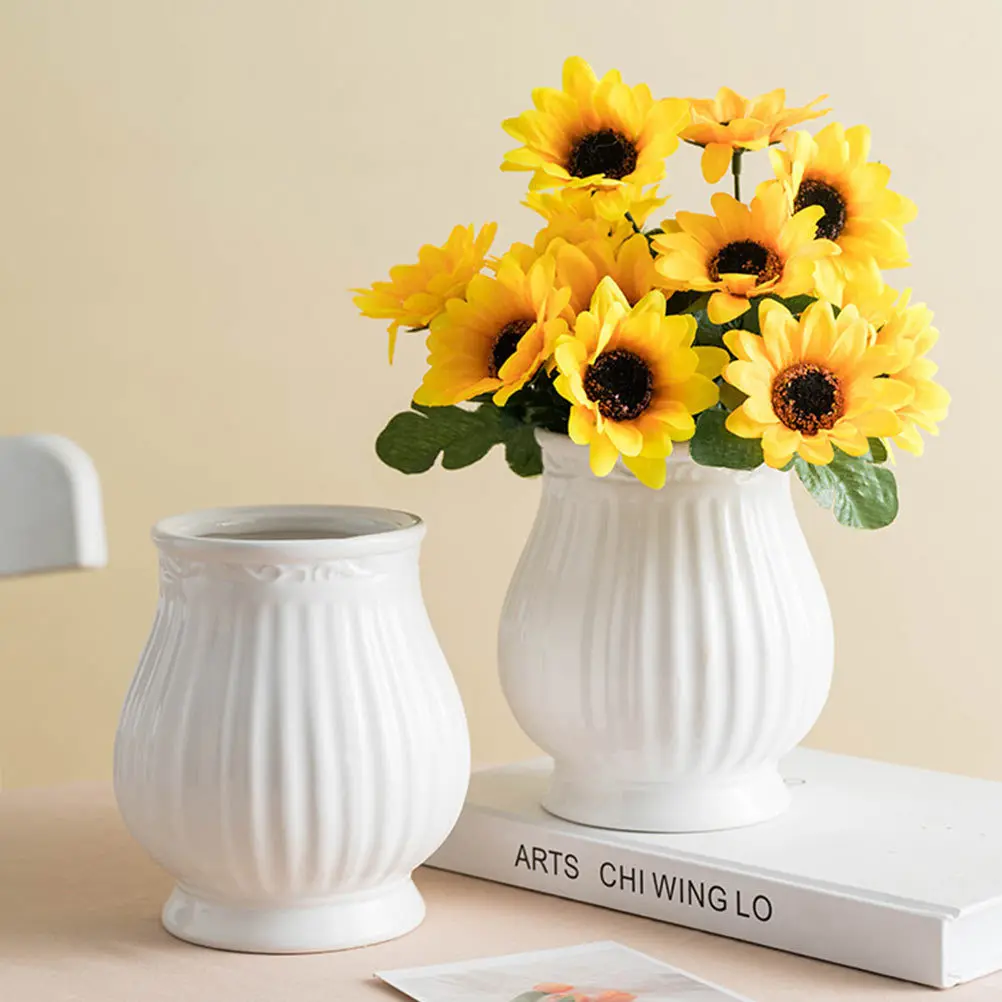 

1Pcs Striped Ceramic Vase Modern Simple Style Creative Artistic Finish for Office Desk Table Dry Flower Holder Housewarming Gift