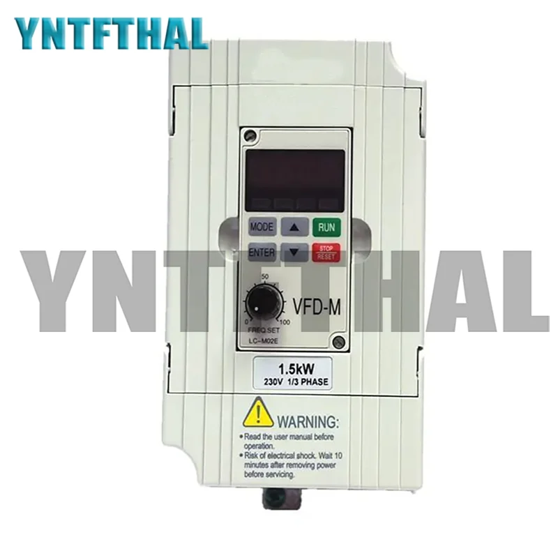 New Original 220V 1.5Kw 2HP 7A 400HZ VFD015M21A Spot