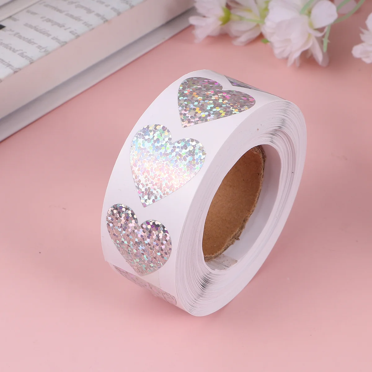 1 Roll of 500PCS Heart Shape Sticker Self-adhesive Gift Labels Sticker Label Decals Creative Roll Label Sticker for Gift Party