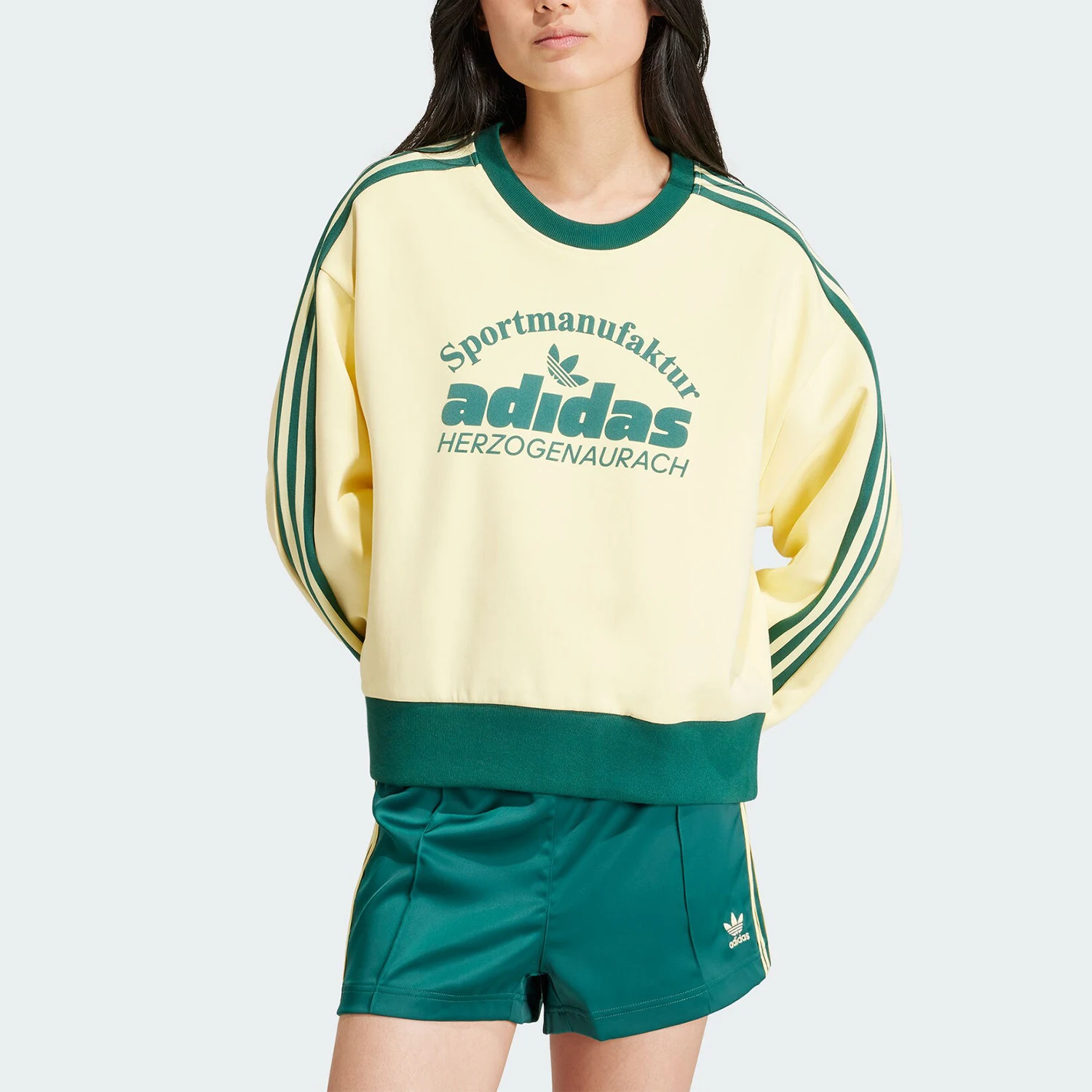 Adidas genuine Trefoil Women's Loose Crewneck Sweatshirt IS0373