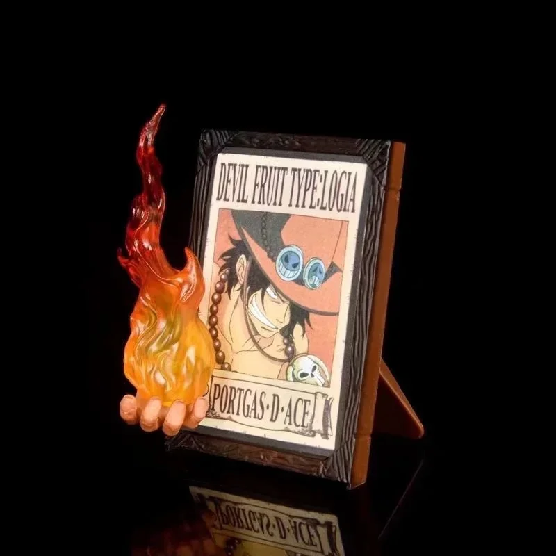 อะนิเมะใหม่ One Piece Luffy Ace Whitebeard สงครามด้านบนต้องการ Order 3D PVC แฟชั่นเดสก์ท็อปรูปเครื่องประดับของเล่นเด็ก