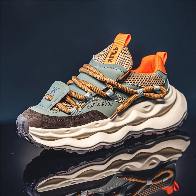 

New men's fashion brand bread shoes thick soled fashionable and comfortable non slip sports shoes outdoor lace up casual shoes