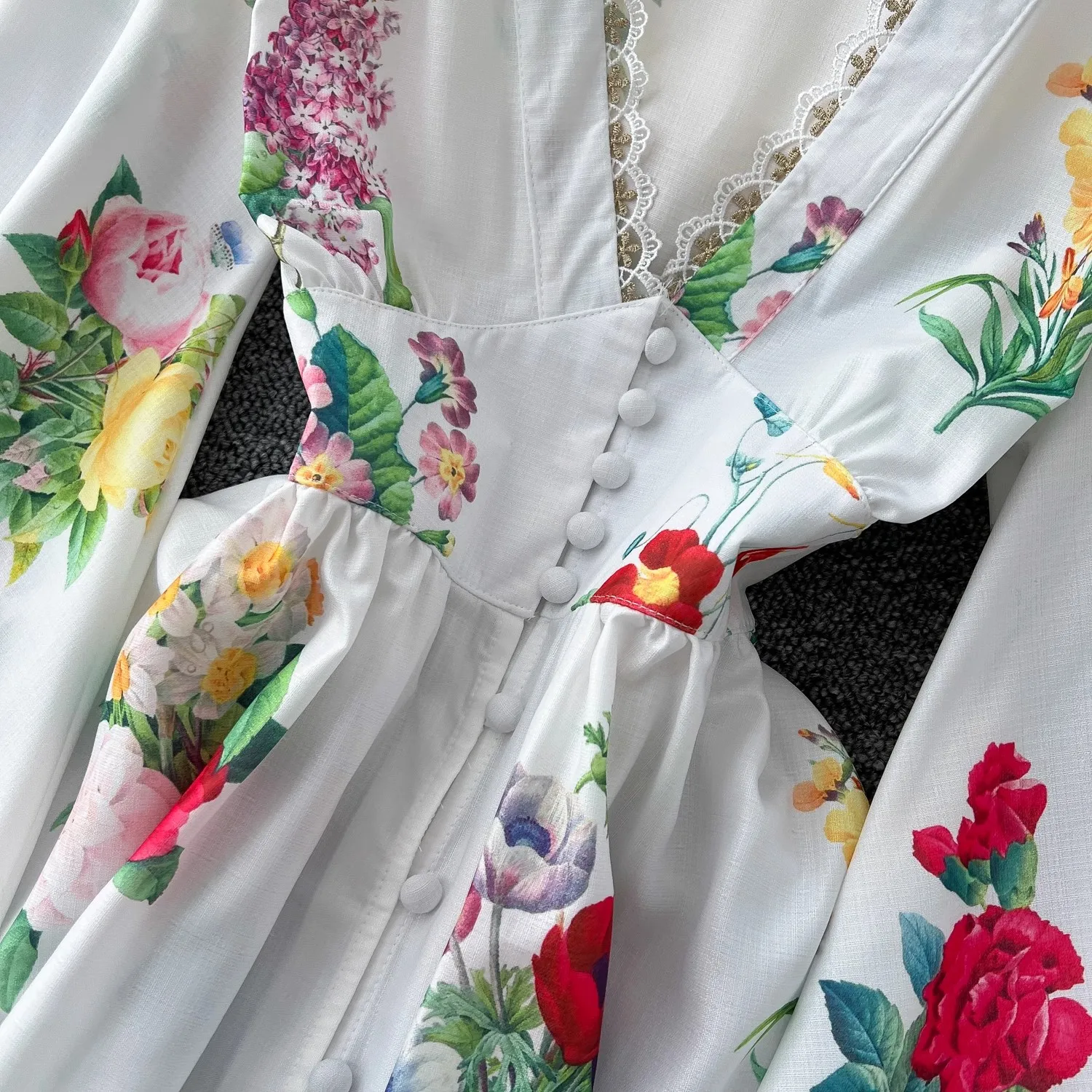 ホリデーゴージャスなフラワーロングドレス女性の V ネックフレアスリーブ花柄シングルブレストレーストリムハイウエストパーティー Vestidos