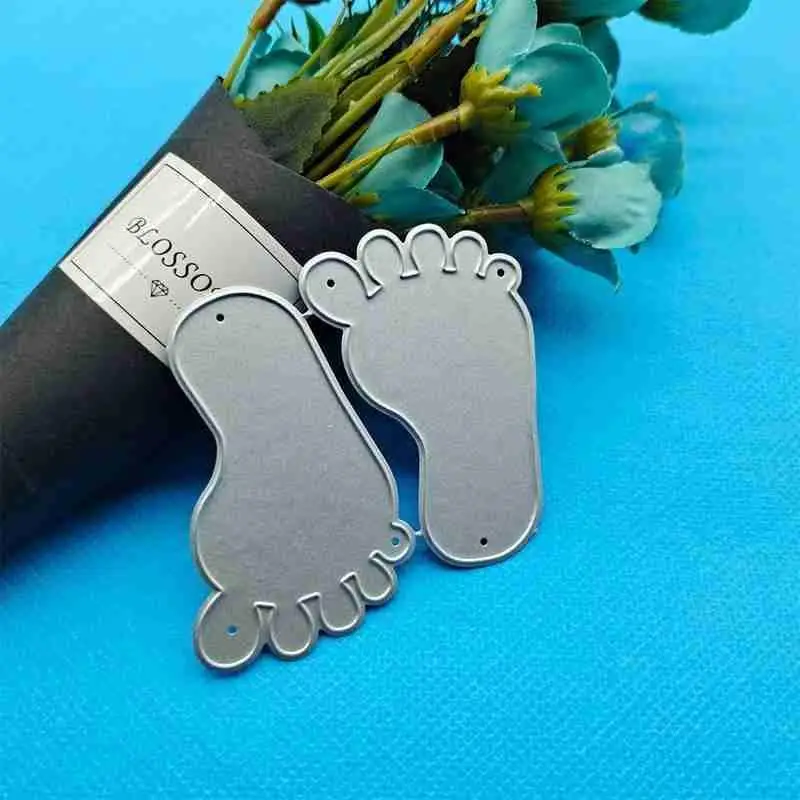 Baby Foot Shaped DIY Metal Cutting Dies DIY Tool Greeting Cards Invitations Scrapbooks Photo Albums Paper Cutter Mold