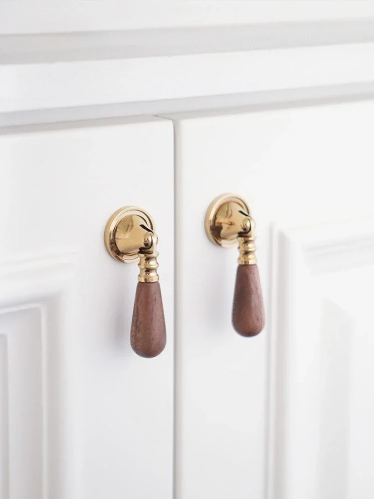 

Original New Chinese Brass Walnut Pendant Kitchen Cabinet Handles Light Luxury Drawer Wardrobe Door Knobs and Handle Retro