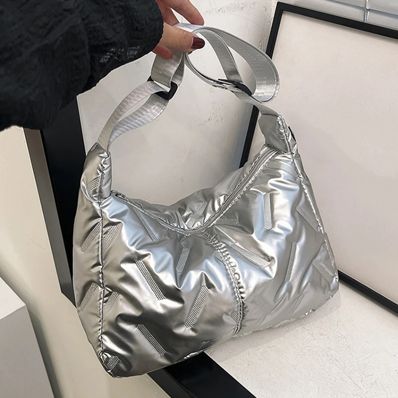 Mode Puffy Hobo Bag Daunen Tote Handtaschen Frauen Stepp Tote Tasche Große Kapazität Gepolsterte Schulter Tasche Casual Winter Pendeln Tasche – Detail 22