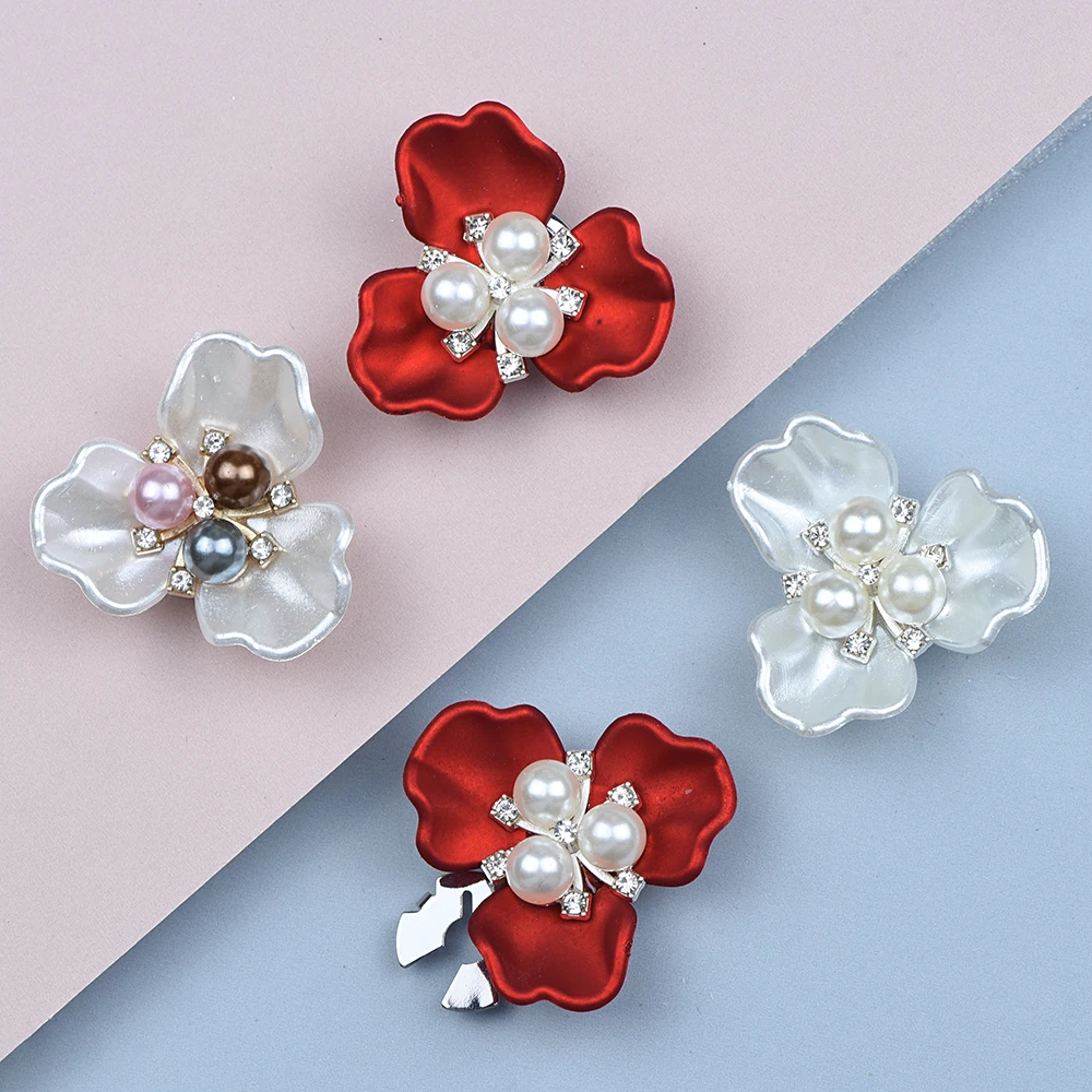 2Pcs Imitation Shell Pearl Flower Button Cover Luxury Shirt Sleeve Button Elegant Copper Cufflinks Accessories for Women